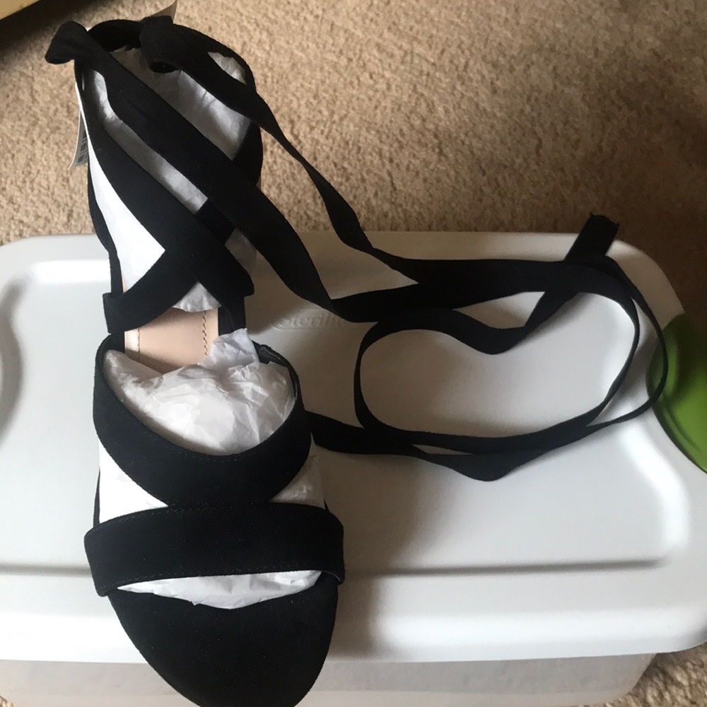 H&M black block heel Grecian lace up sandal NWT-38/7.5